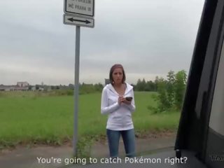 बड़ा हॉट pokemon हंटर बस्टी seductress convinced को बकवास अजनबी में driving वैन
